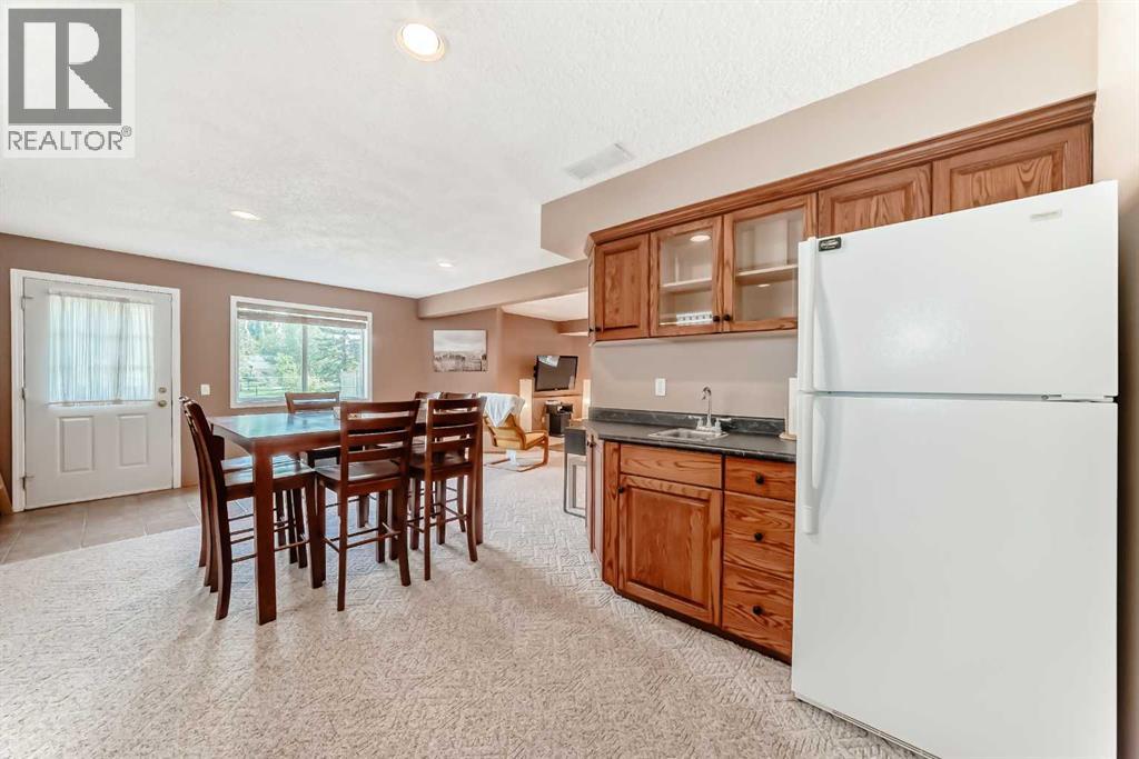 170 Shawbrooke Green Sw, Calgary, Alberta  T2Y 3C6 - Photo 37 - A2289378