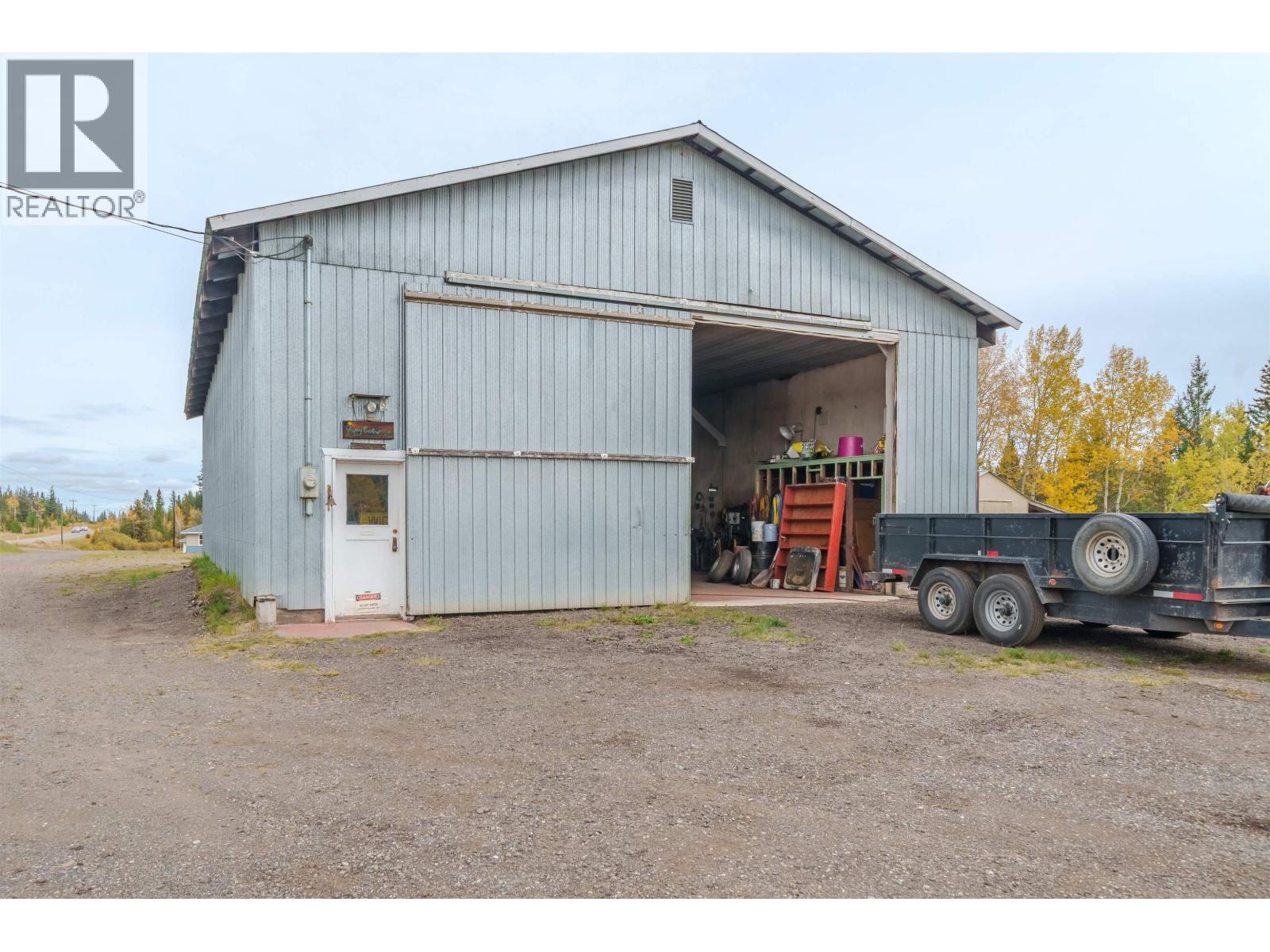 1208 Cariboo 97 Highway, 70 Mile House, British Columbia  V0K 2K0 - Photo 35 - R3118548