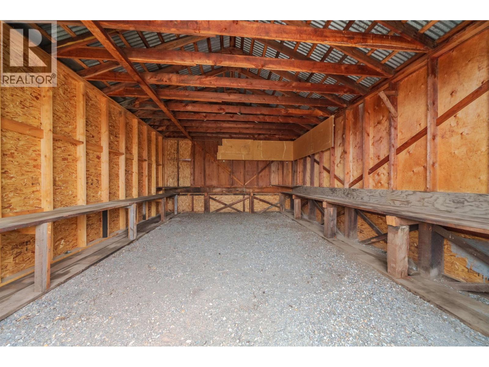 1208 Cariboo 97 Highway, 70 Mile House, British Columbia  V0K 2K0 - Photo 40 - R3118548