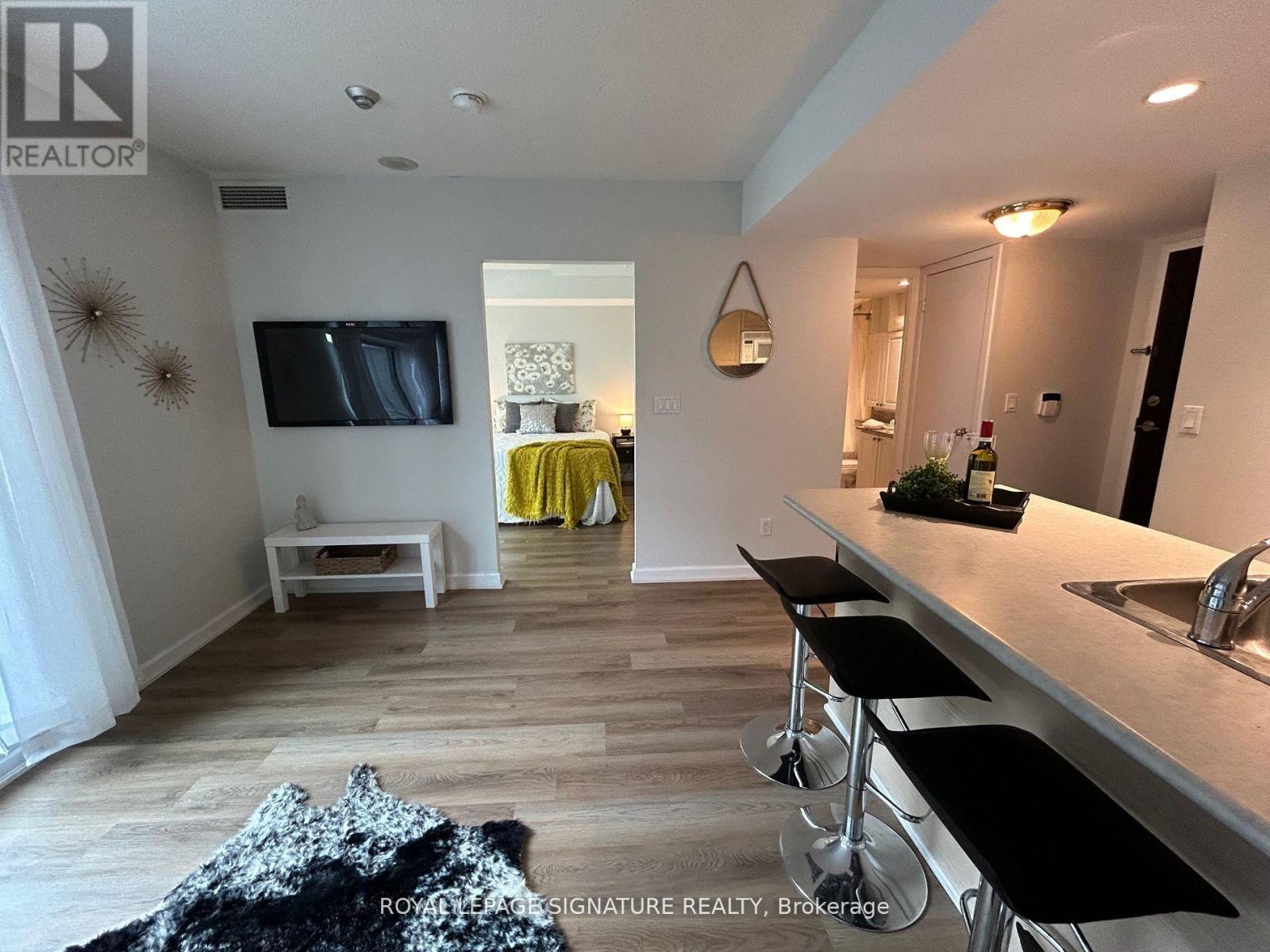 1502 - 8 Park Road, Toronto, Ontario  M4W 3S5 - Photo 10 - C13072714