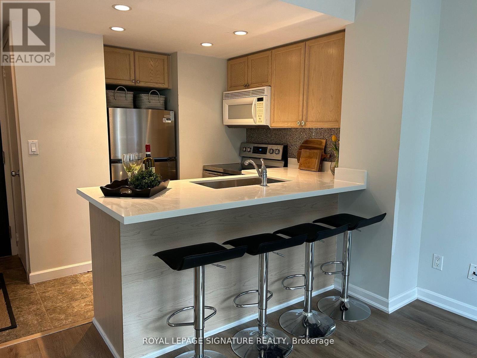 1502 - 8 Park Road, Toronto, Ontario  M4W 3S5 - Photo 6 - C13072714
