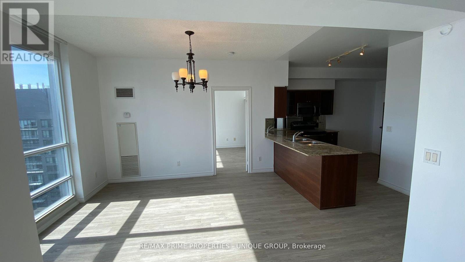 3710 - 761 Bay Street, Toronto, Ontario  M5G 2R2 - Photo 11 - C13072722