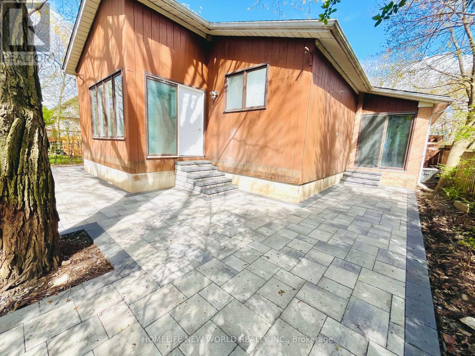 Back - 215 Dunview Avenue, Toronto, Ontario  M2N 4H9 - Photo 5 - C13072828