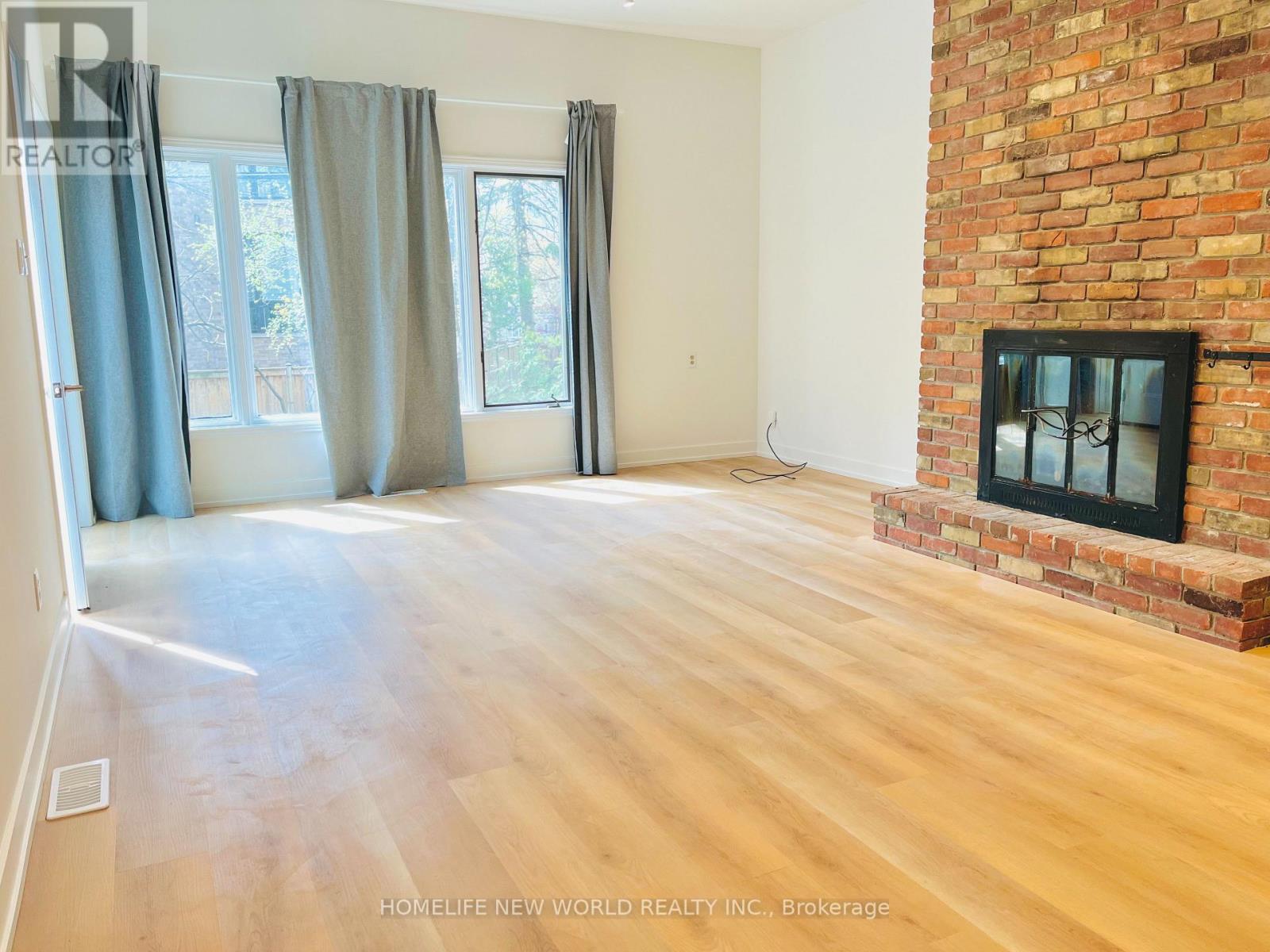 Back - 215 Dunview Avenue, Toronto, Ontario  M2N 4H9 - Photo 6 - C13072828