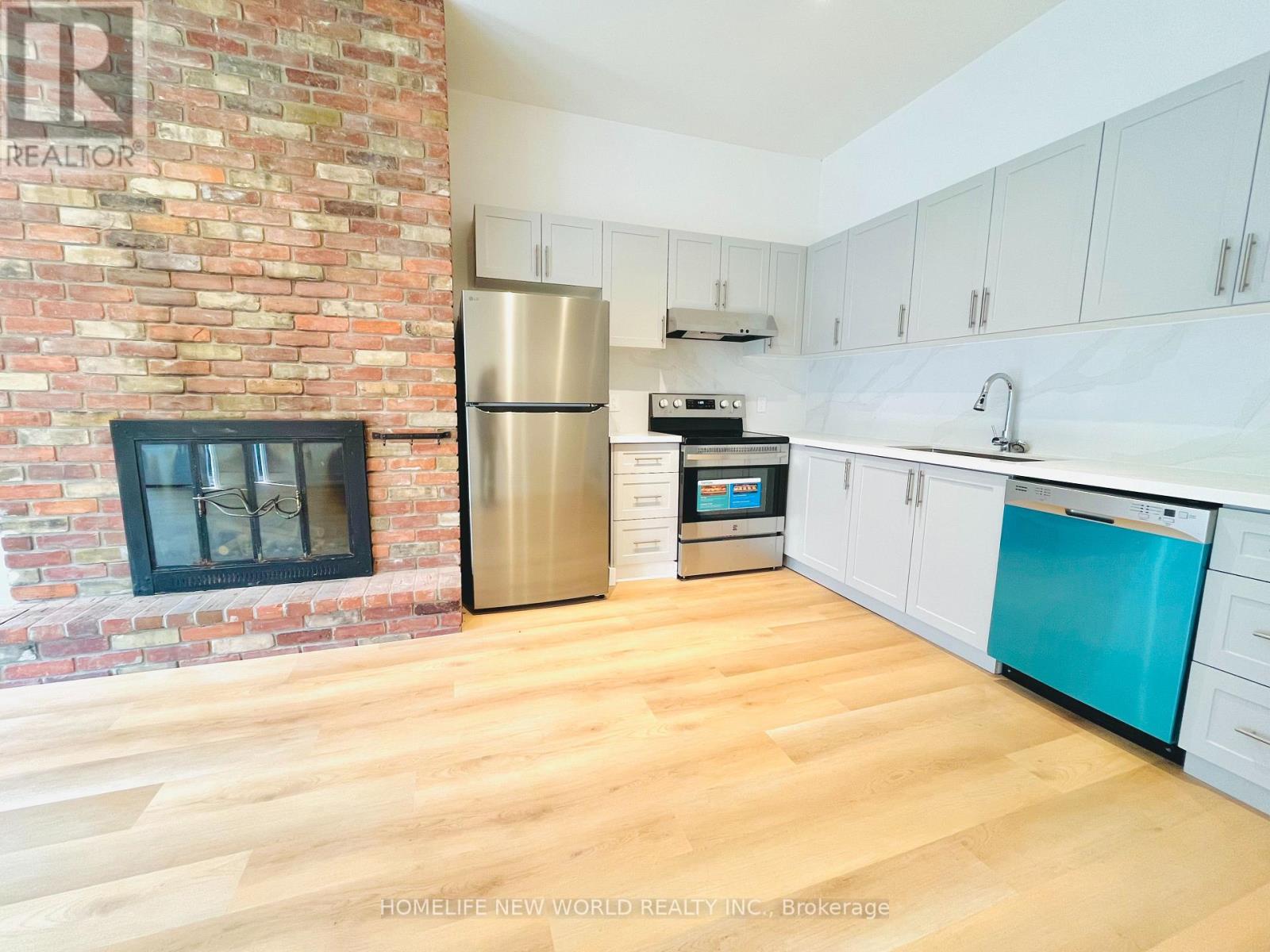 Back - 215 Dunview Avenue, Toronto, Ontario  M2N 4H9 - Photo 8 - C13072828