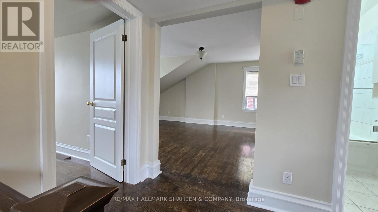 3 - 12 Foxbar Road, Toronto, Ontario  M4V 2G6 - Photo 11 - C13072836