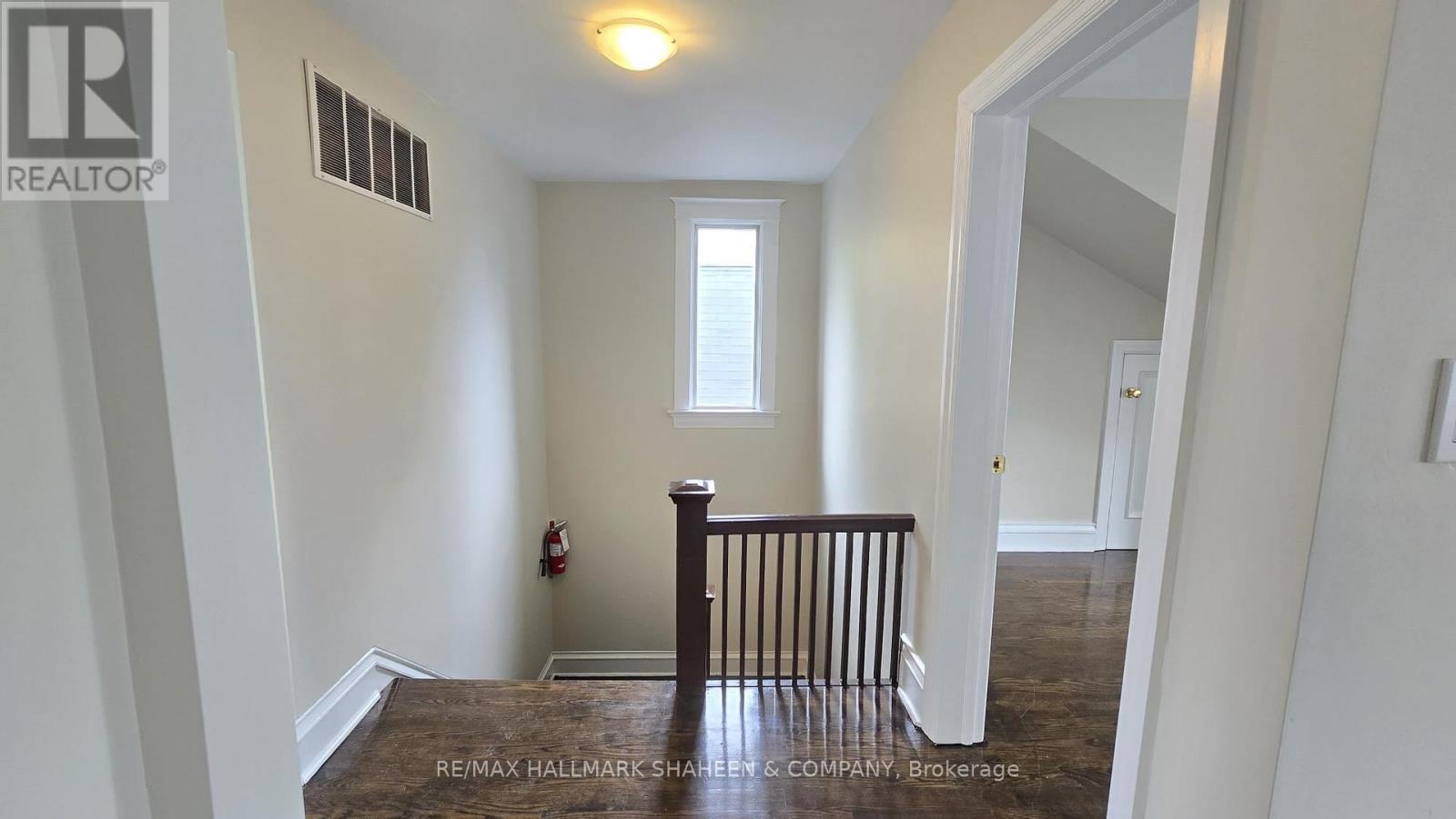 3 - 12 Foxbar Road, Toronto, Ontario  M4V 2G6 - Photo 19 - C13072836