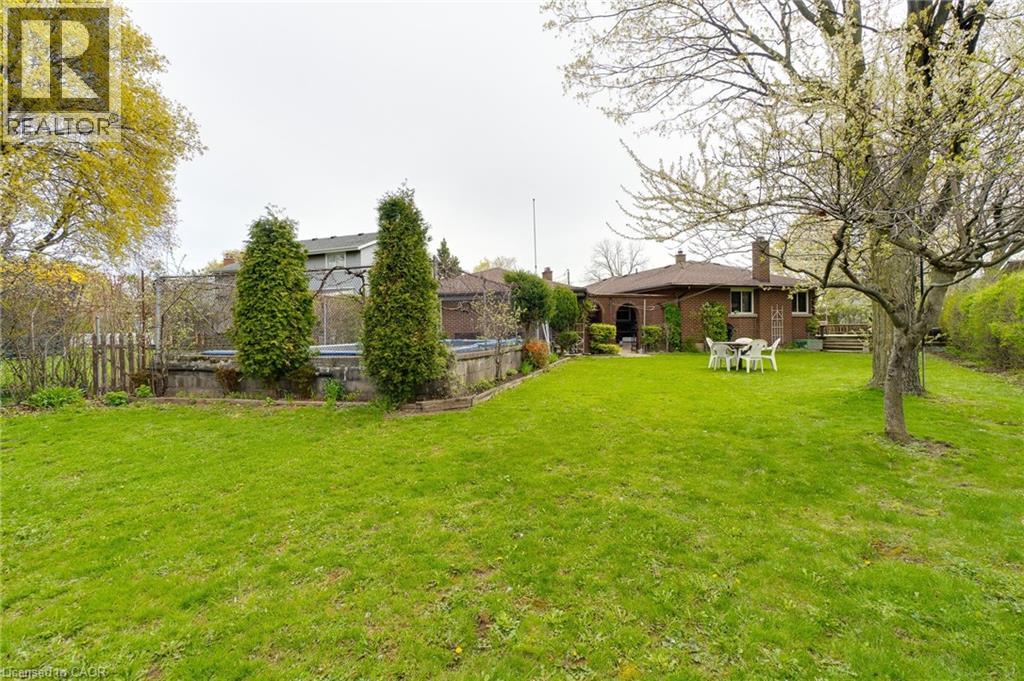 11 Sandra Court, Hamilton, Ontario  L8T 1Z7 - Photo 47 - 40826229