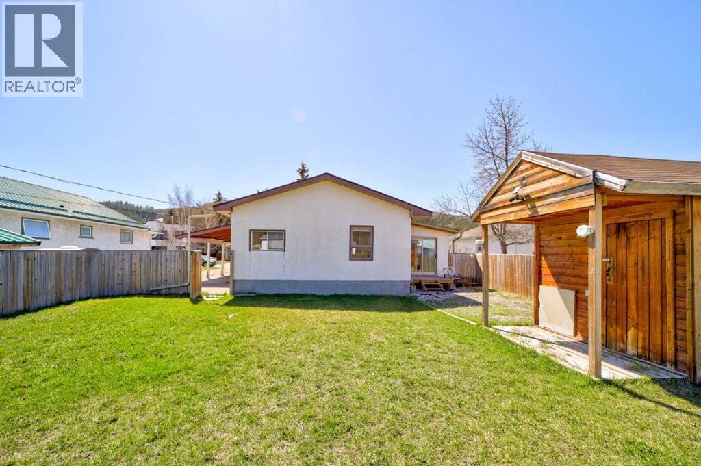 11741 21 Avenue, Blairmore, Alberta  T0K 0E0 - Photo 6 - A2305223