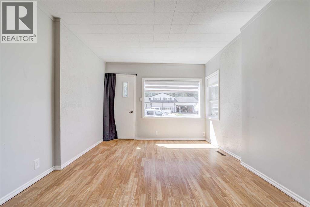 11741 21 Avenue, Blairmore, Alberta  T0K 0E0 - Photo 11 - A2305223