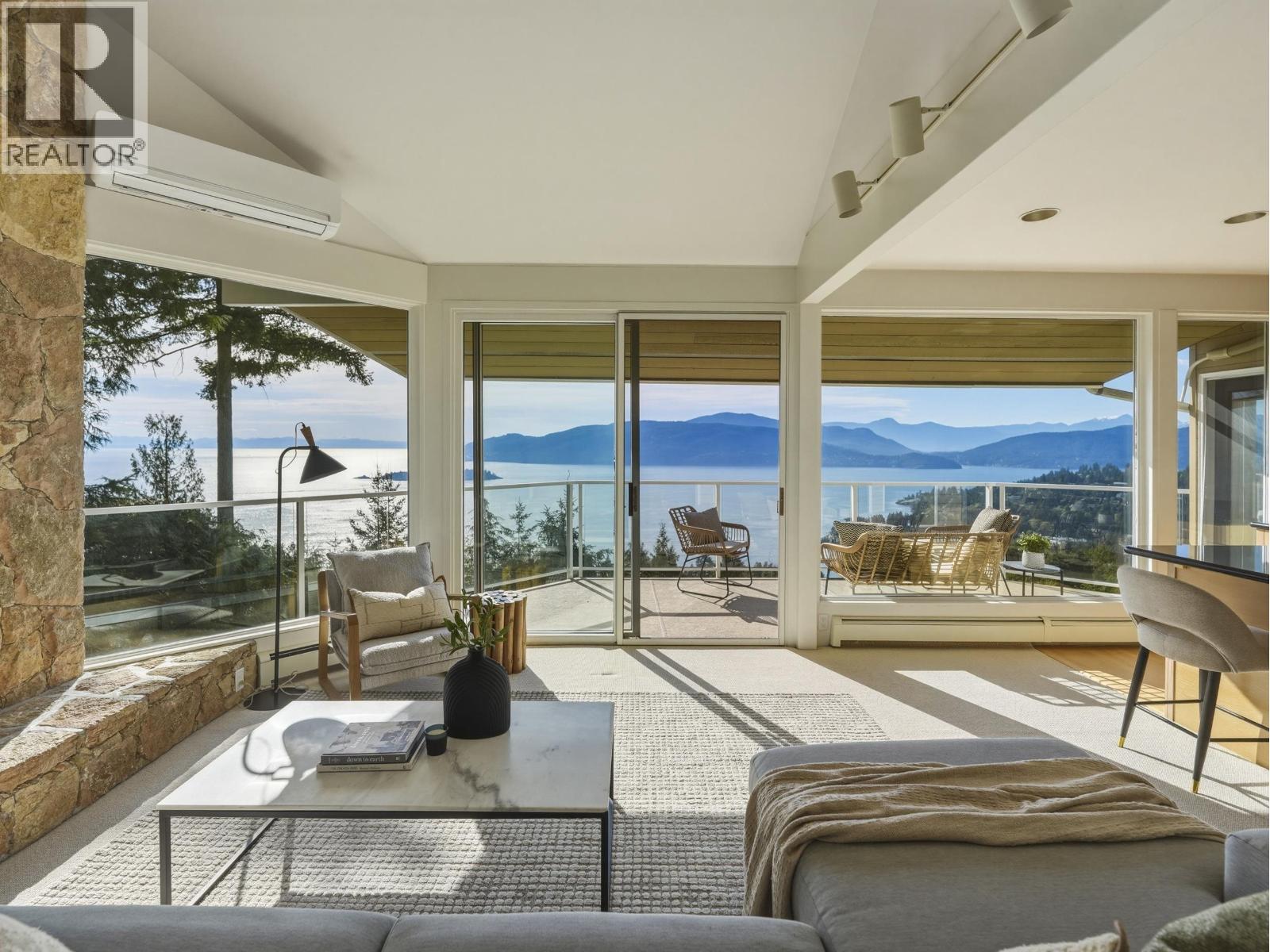 5447 Monte Bre Place, West Vancouver, British Columbia  V7W 3A8 - Photo 9 - R3118500