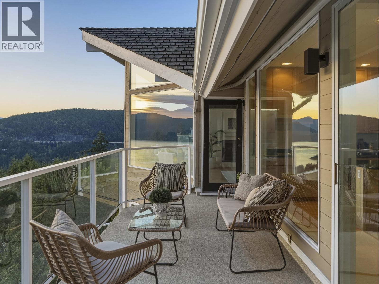 5447 Monte Bre Place, West Vancouver, British Columbia  V7W 3A8 - Photo 13 - R3118500