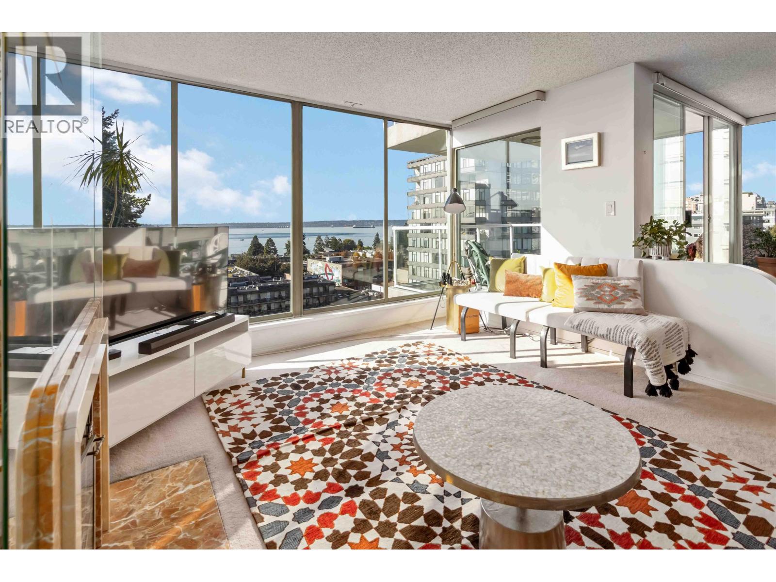 802 1455 Duchess Avenue, West Vancouver, British Columbia  V7T 1H7 - Photo 1 - R3118224