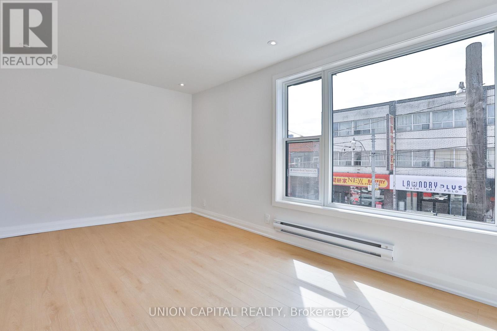 1 - 612 Gerrard Street E, Toronto, Ontario  M4M 1Y3 - Photo 5 - E13072780