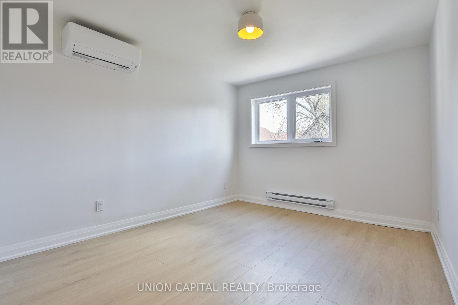 2 - 612 Gerrard Street E, Toronto, Ontario  M4M 1Y3 - Photo 13 - E13072782