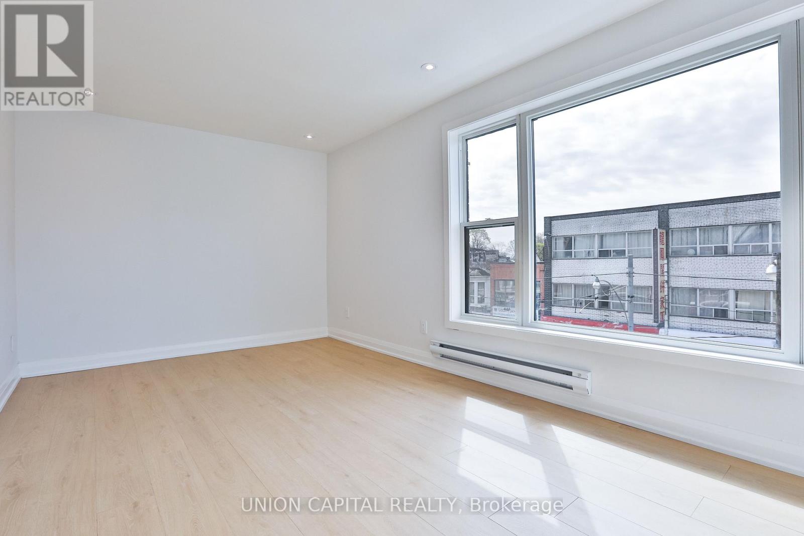 2 - 612 Gerrard Street E, Toronto, Ontario  M4M 1Y3 - Photo 7 - E13072782