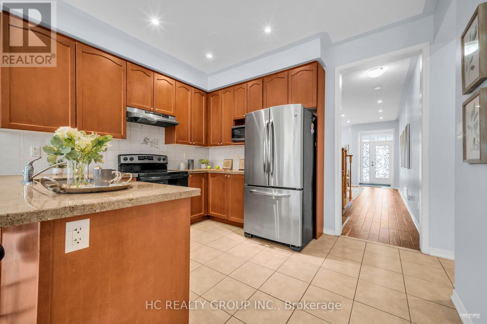 1532 Elmsley Drive, Pickering, Ontario  L1X 0B5 - Photo 13 - E13072858