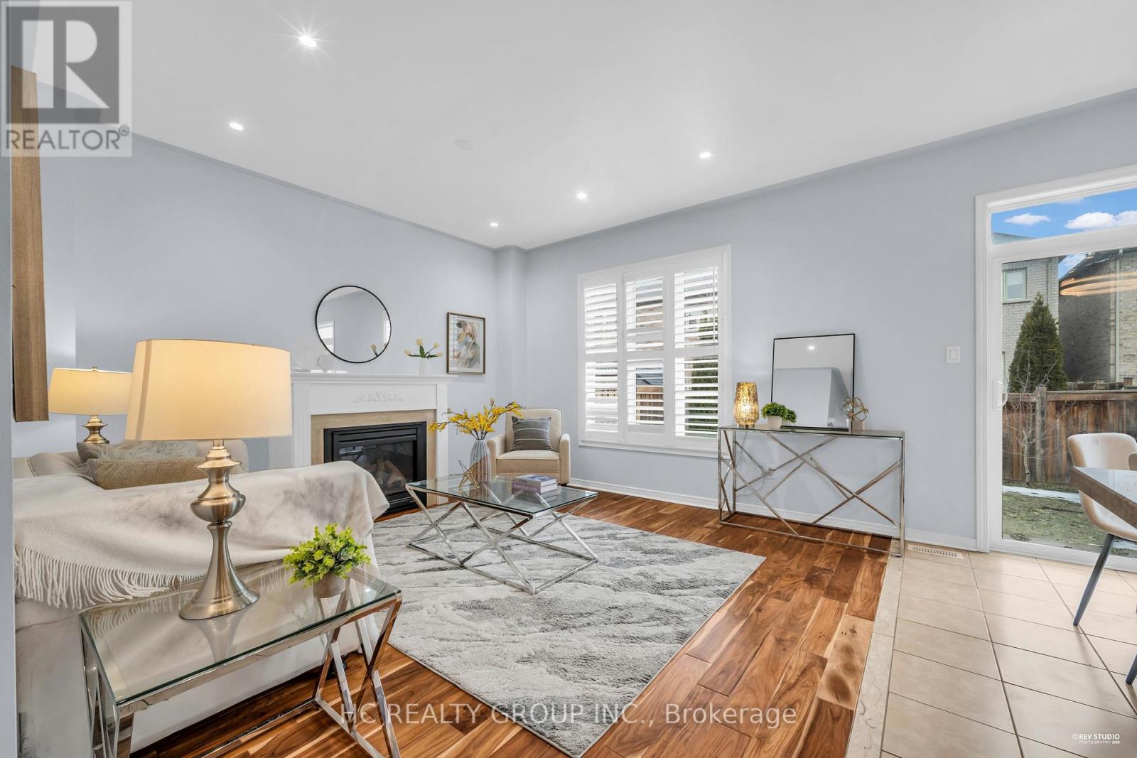 1532 Elmsley Drive, Pickering, Ontario  L1X 0B5 - Photo 7 - E13072858