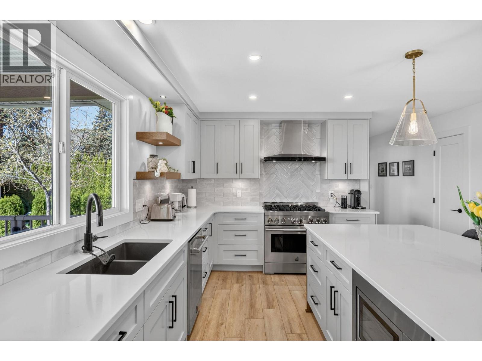 905 Rumney Road, West Kelowna, British Columbia  V1Z 1H8 - Photo 11 - 10385657