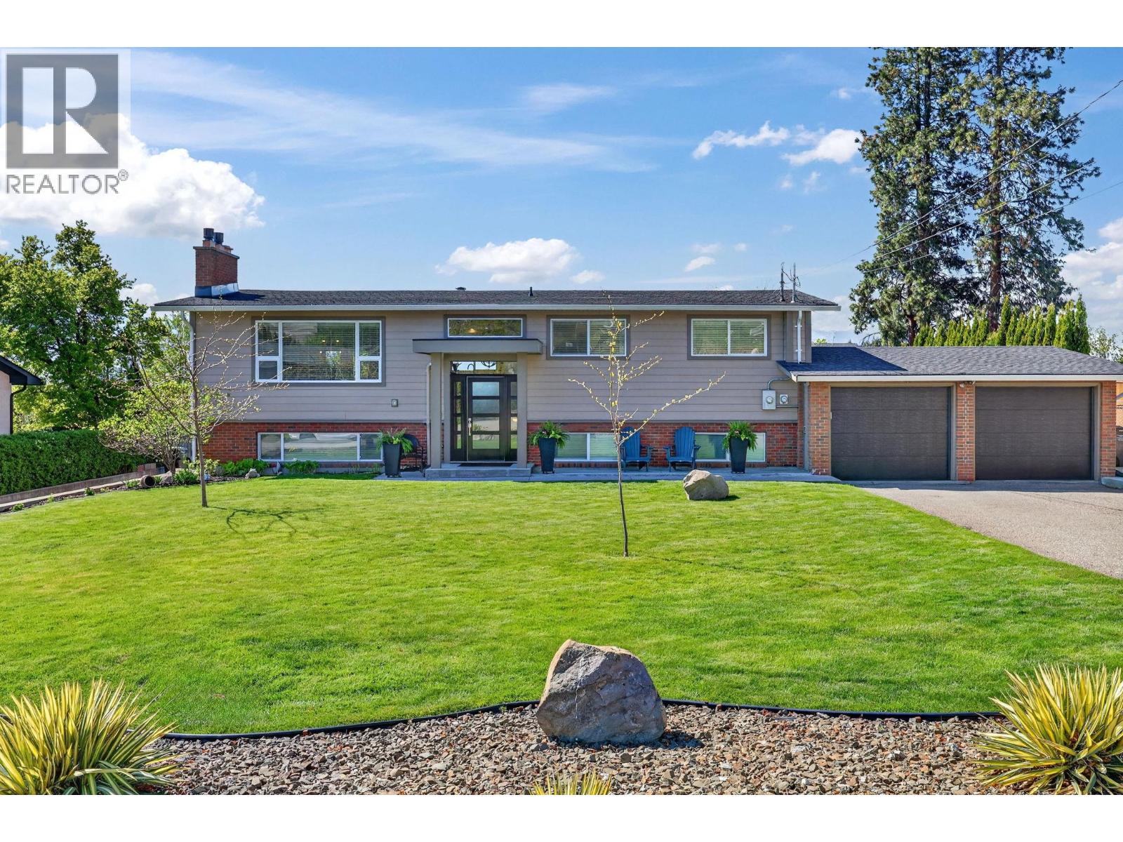 905 Rumney Road, West Kelowna, British Columbia