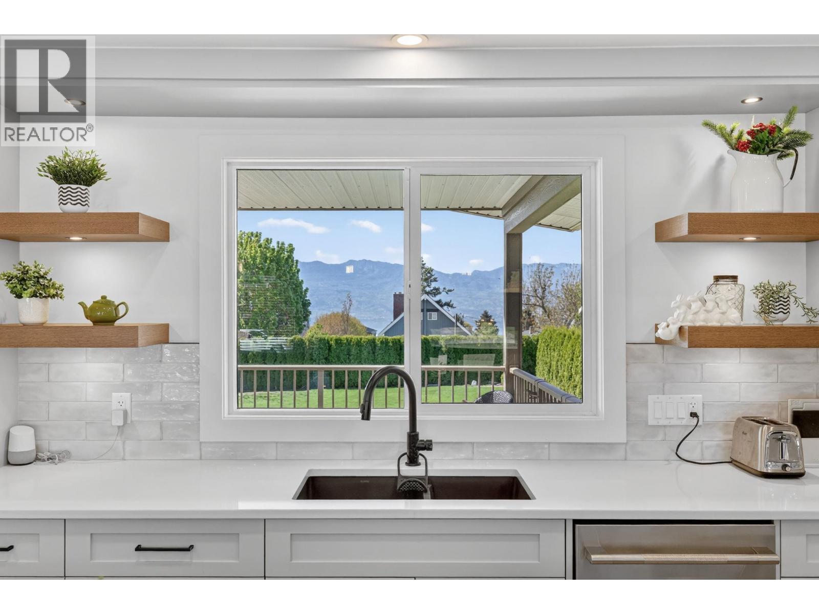 905 Rumney Road, West Kelowna, British Columbia  V1Z 1H8 - Photo 13 - 10385657