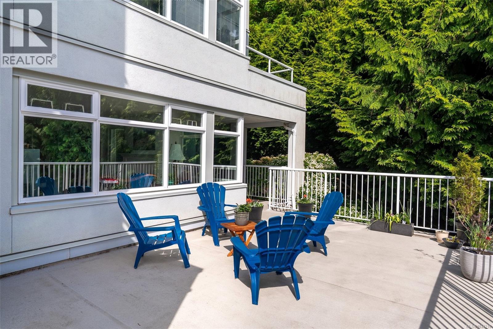 209 5110 Cordova Bay Rd, Saanich, British Columbia  V8Y 2K5 - Photo 22 - 1034210