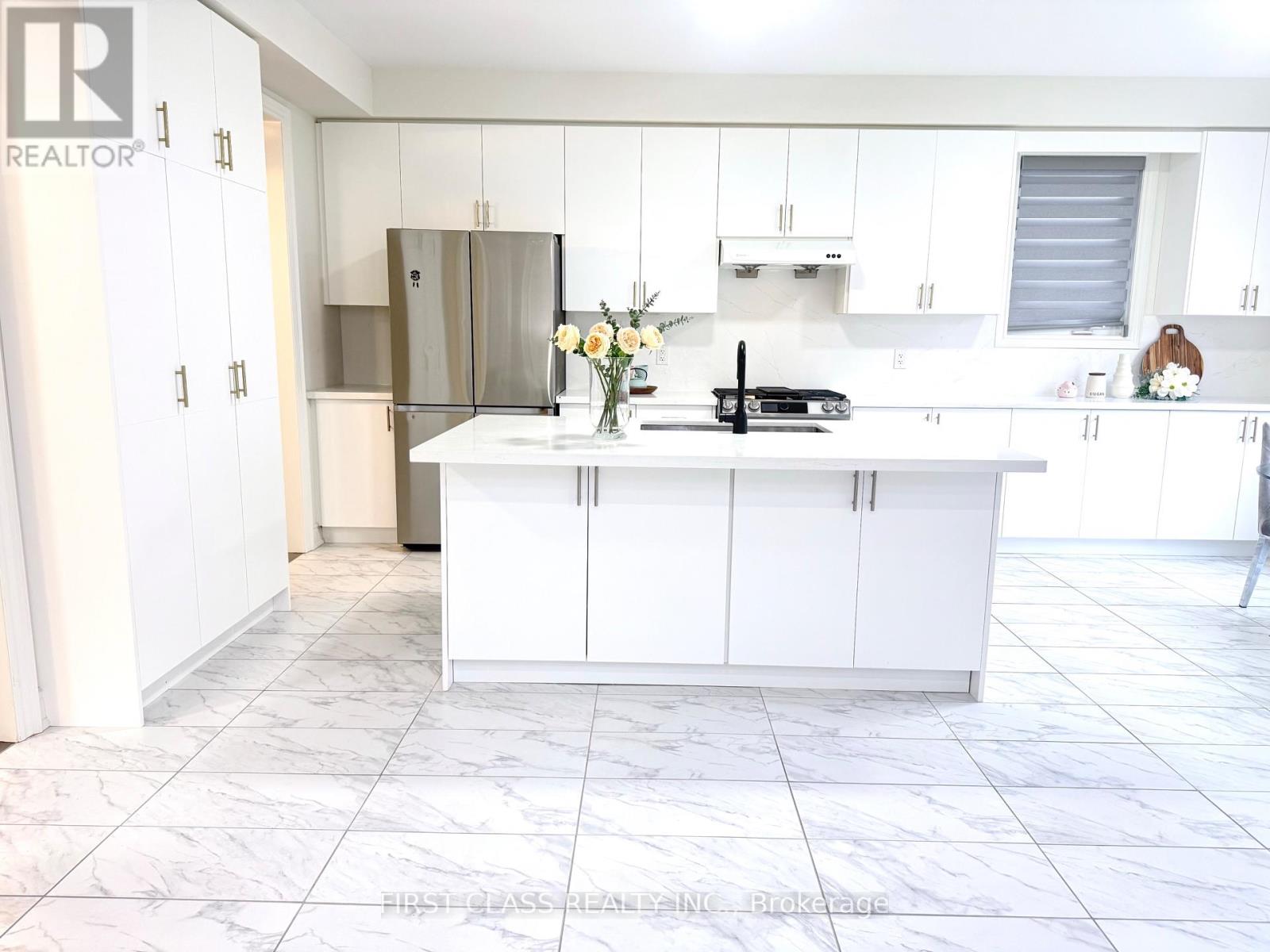 58 Current Drive, Richmond Hill, Ontario  L4S 0M8 - Photo 2 - N13072738
