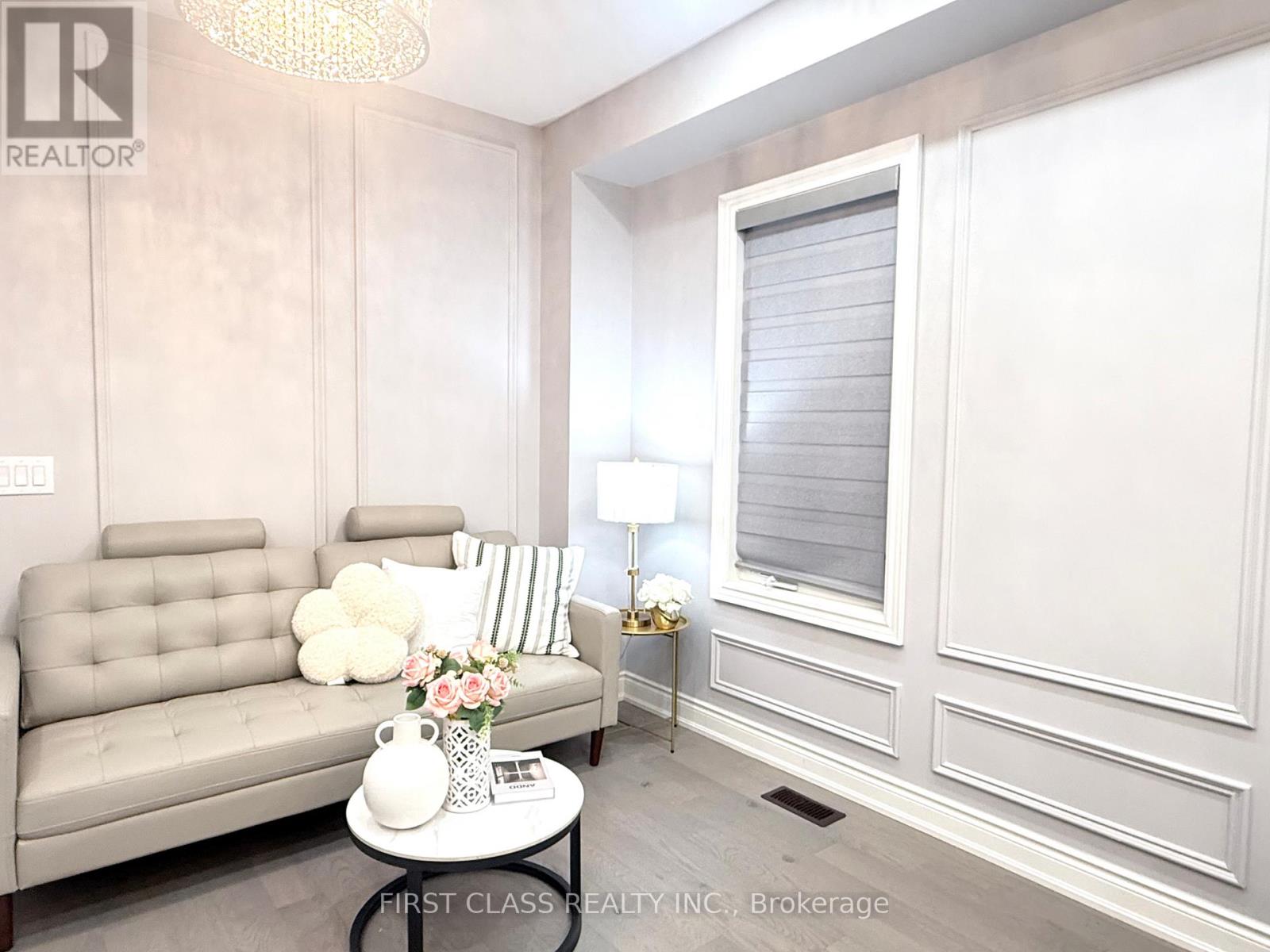 58 Current Drive, Richmond Hill, Ontario  L4S 0M8 - Photo 4 - N13072738