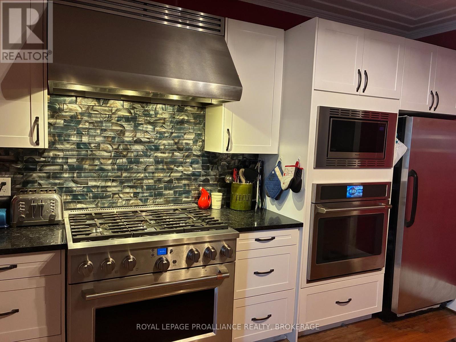 255 First Street, Gananoque, Ontario  K7G 2J3 - Photo 7 - X13072308