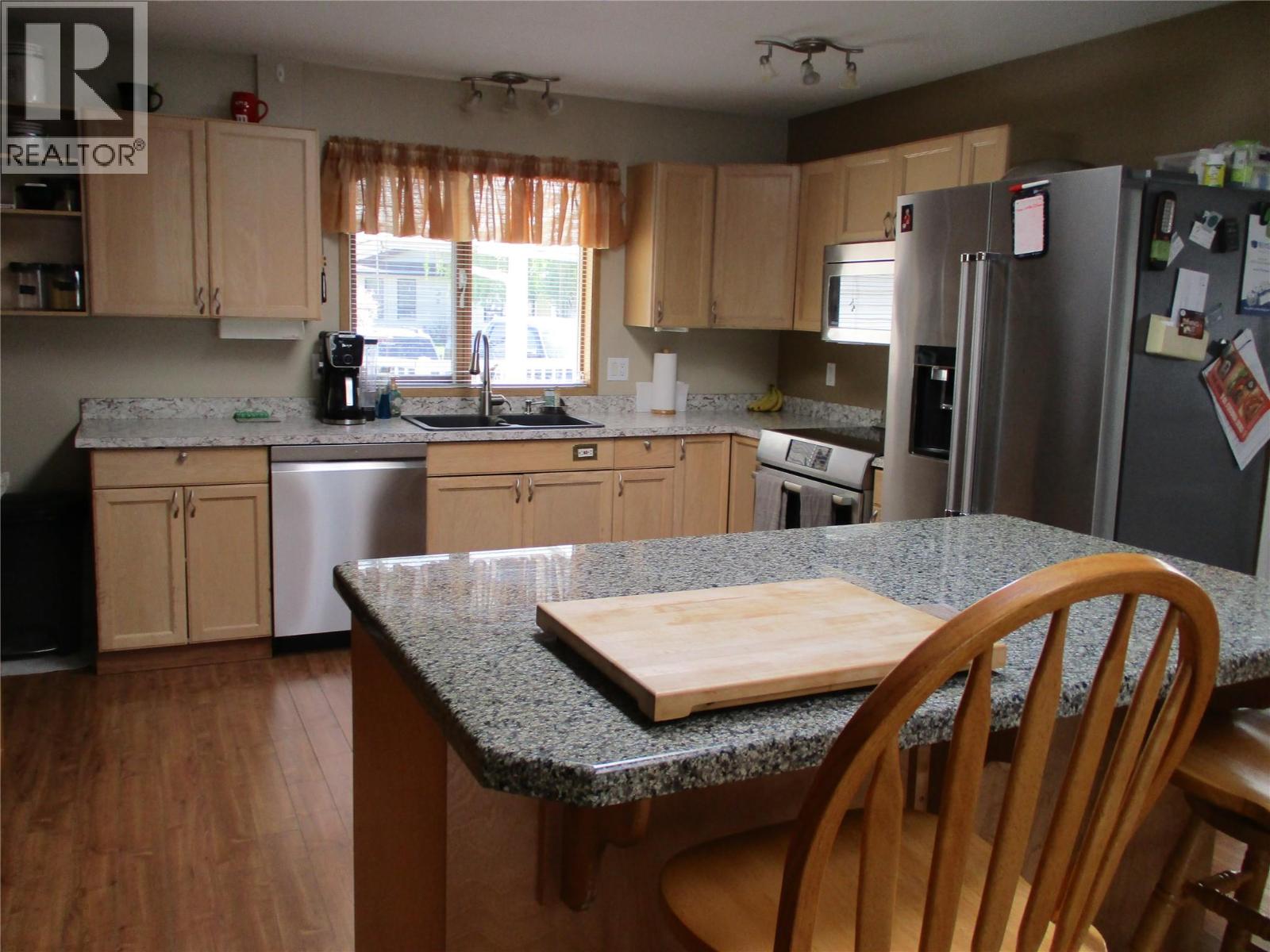106 Crescent Drive, Enderby, British Columbia  V4Y 4A5 - Photo 4 - 10385113