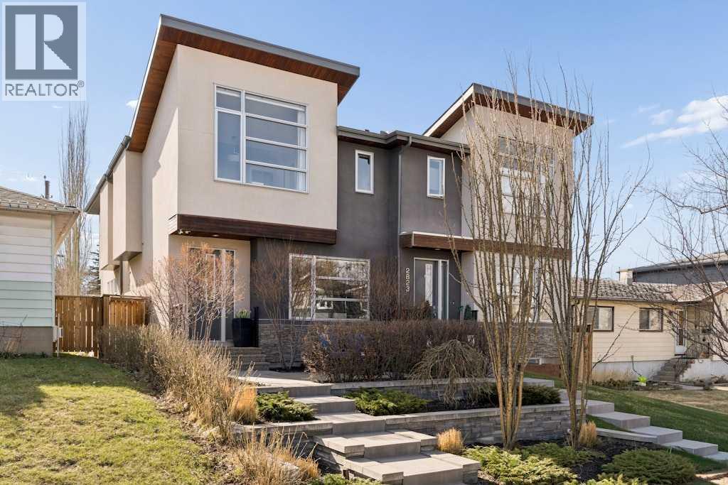 2825 35 Street SW, Calgary, Alberta  T3E 2Y4 - Photo 1 - A2305226