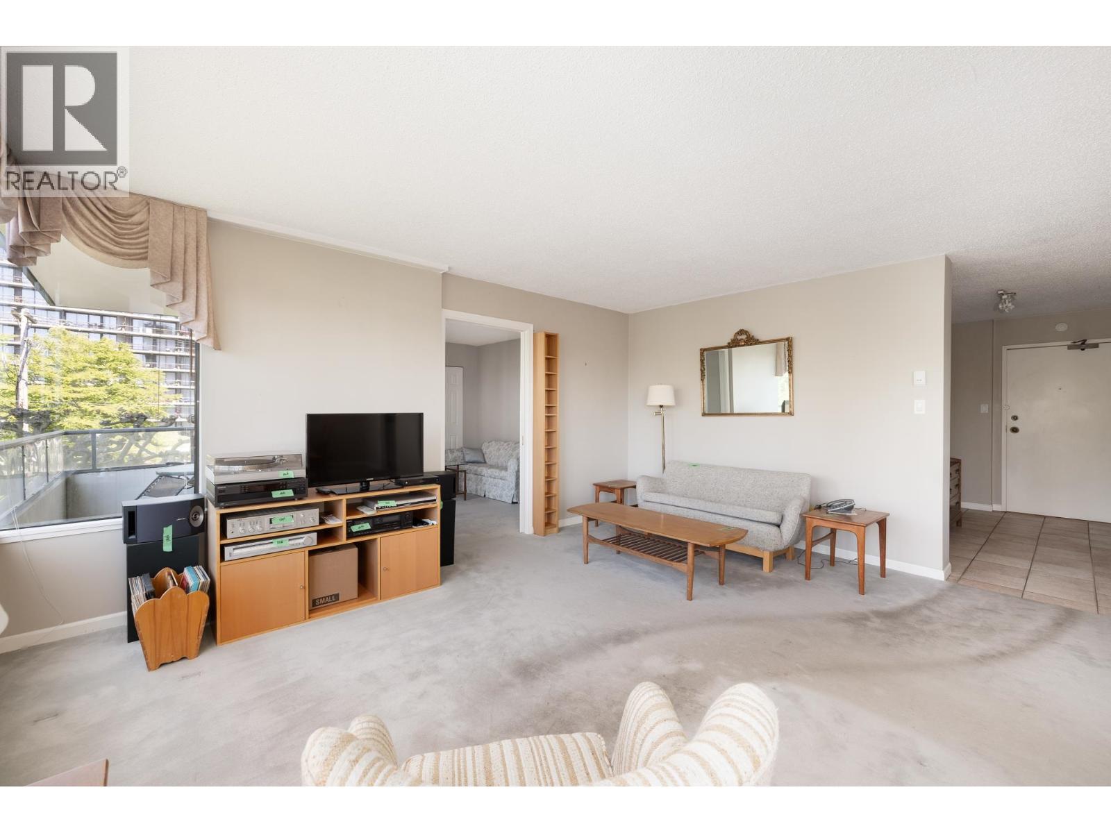 302 1480 Duchess Avenue, West Vancouver, British Columbia  V7T 2W2 - Photo 10 - R3118299