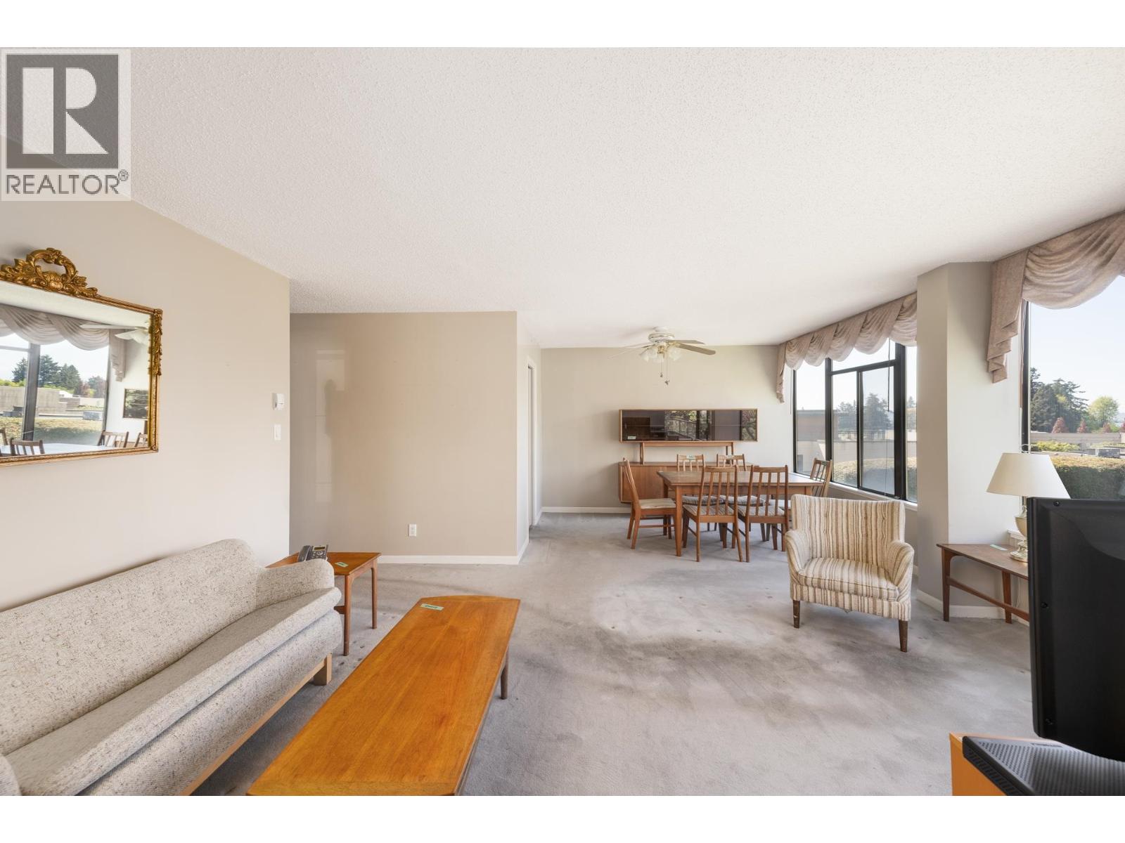 302 1480 Duchess Avenue, West Vancouver, British Columbia  V7T 2W2 - Photo 8 - R3118299