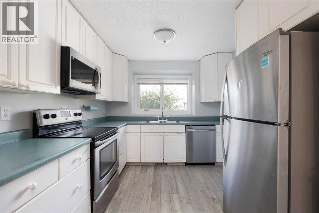 103 Gardiner Place, Fort Mcmurray, Alberta  T9J 1K7 - Photo 3 - A2246522