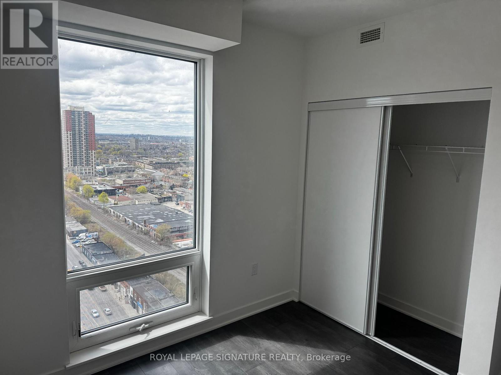 1801 - 1185 Dupont Street, Toronto, Ontario  M6H 0G5 - Photo 12 - W13064910