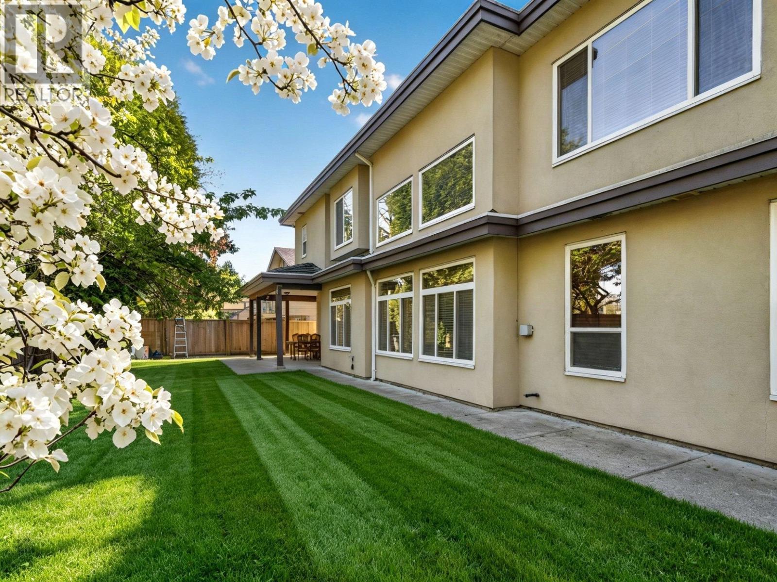 6040 Adams Place, Richmond, British Columbia  V7C 2W1 - Photo 4 - R3115646