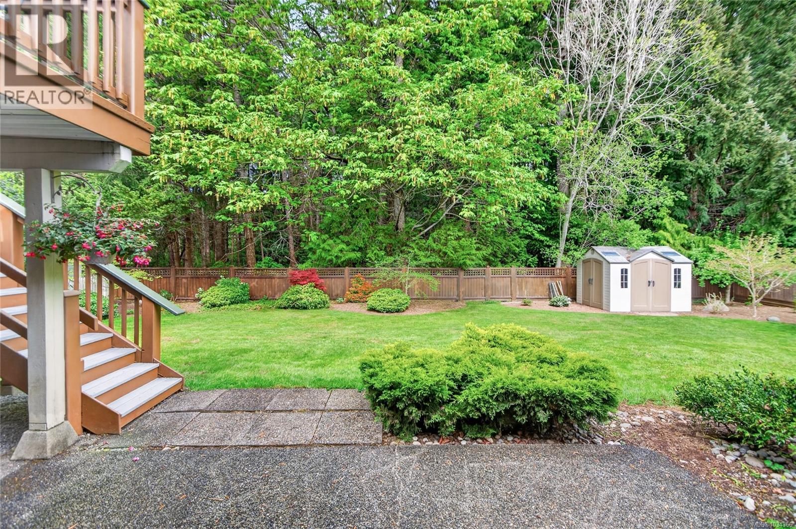 1015 Kingsley Cres, Comox, British Columbia  V9M 3R7 - Photo 11 - 1034366