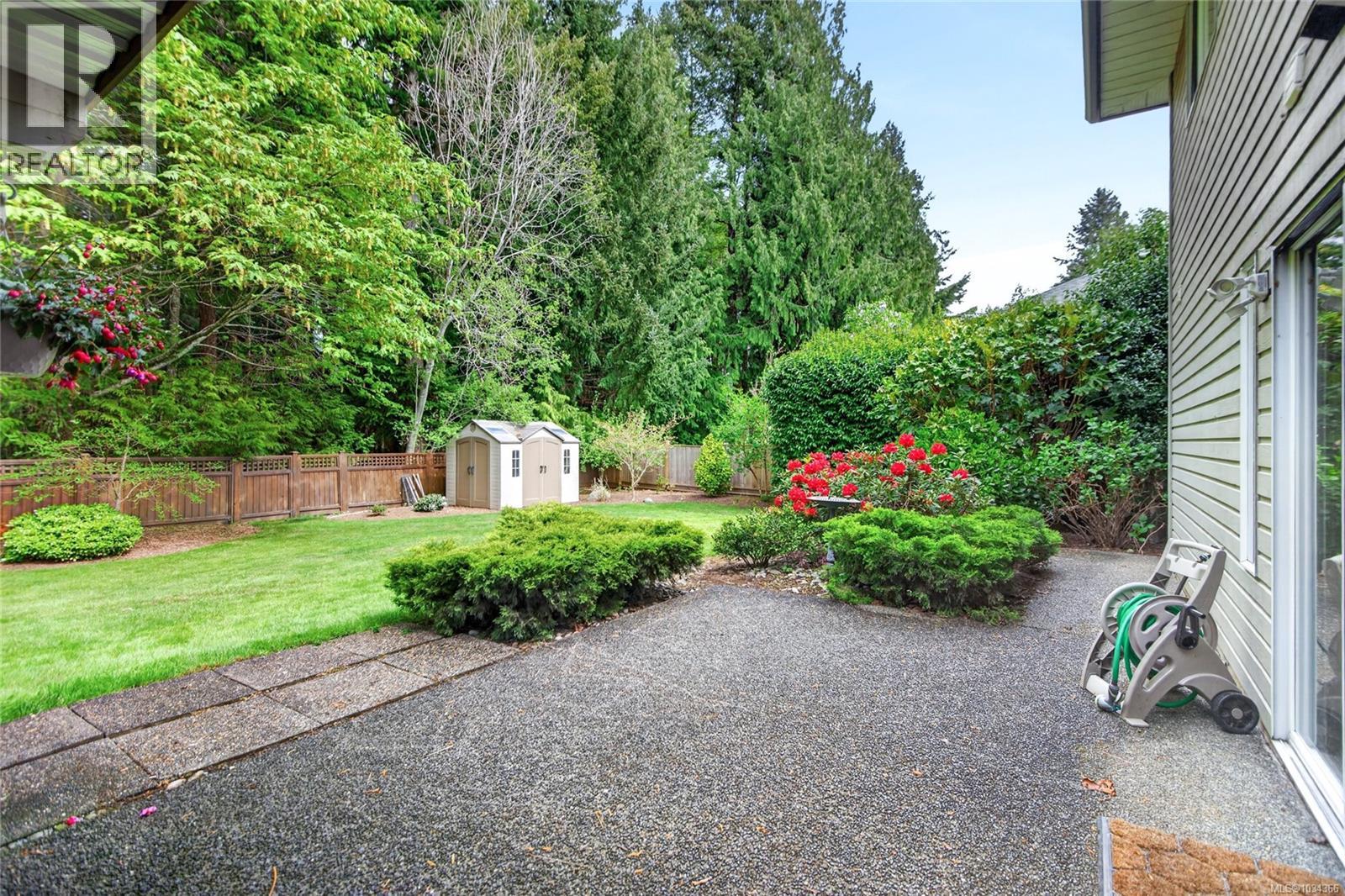 1015 Kingsley Cres, Comox, British Columbia  V9M 3R7 - Photo 13 - 1034366