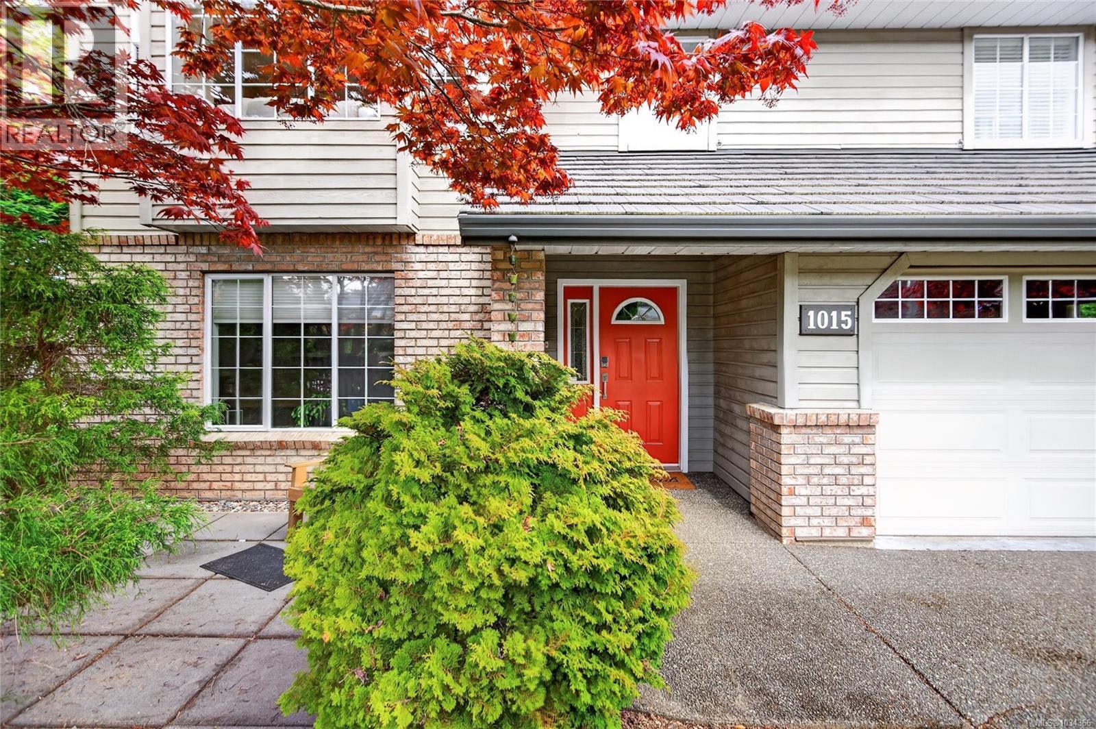 1015 Kingsley Cres, Comox, British Columbia  V9M 3R7 - Photo 3 - 1034366