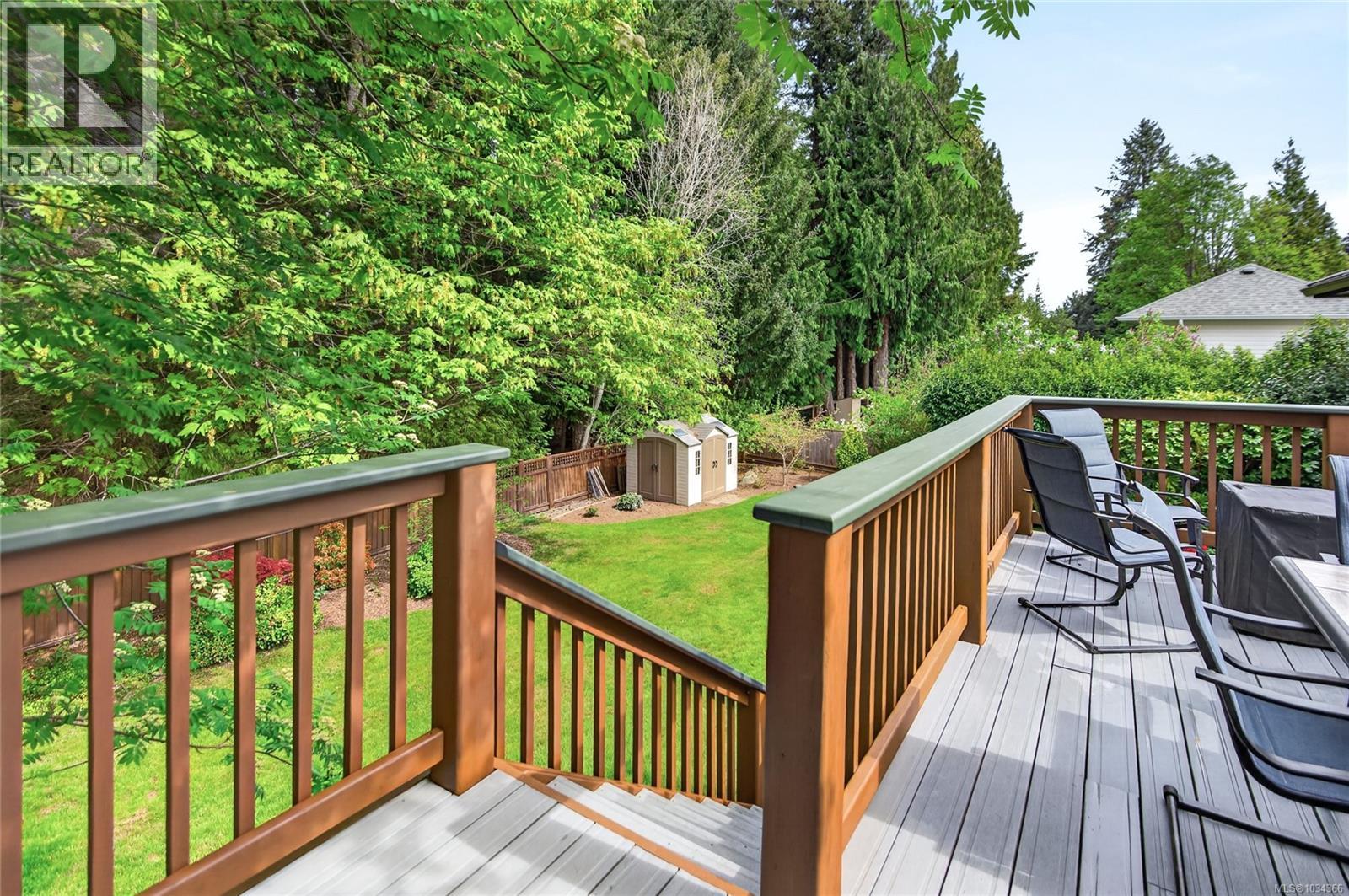 1015 Kingsley Cres, Comox, British Columbia  V9M 3R7 - Photo 5 - 1034366