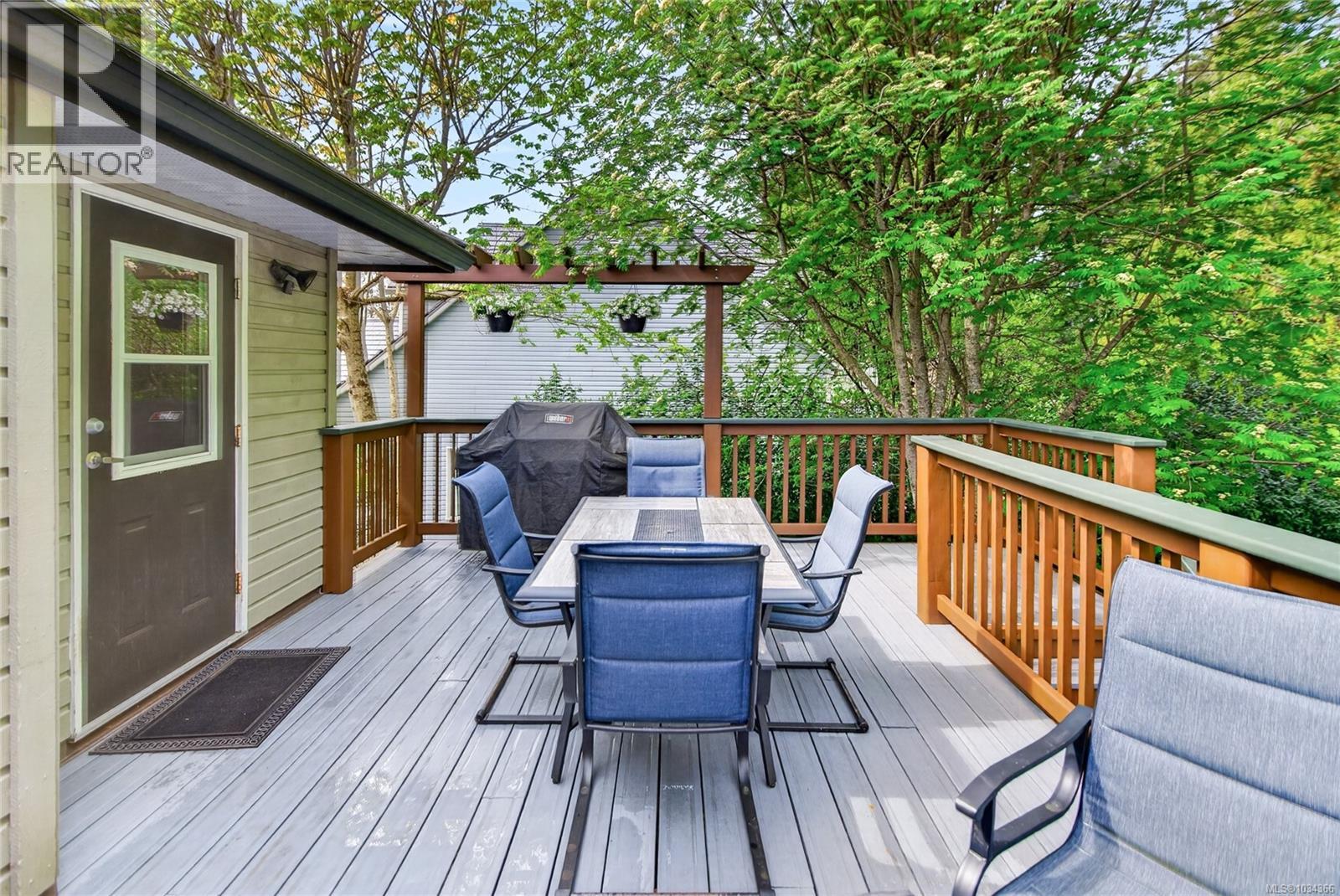 1015 Kingsley Cres, Comox, British Columbia  V9M 3R7 - Photo 7 - 1034366
