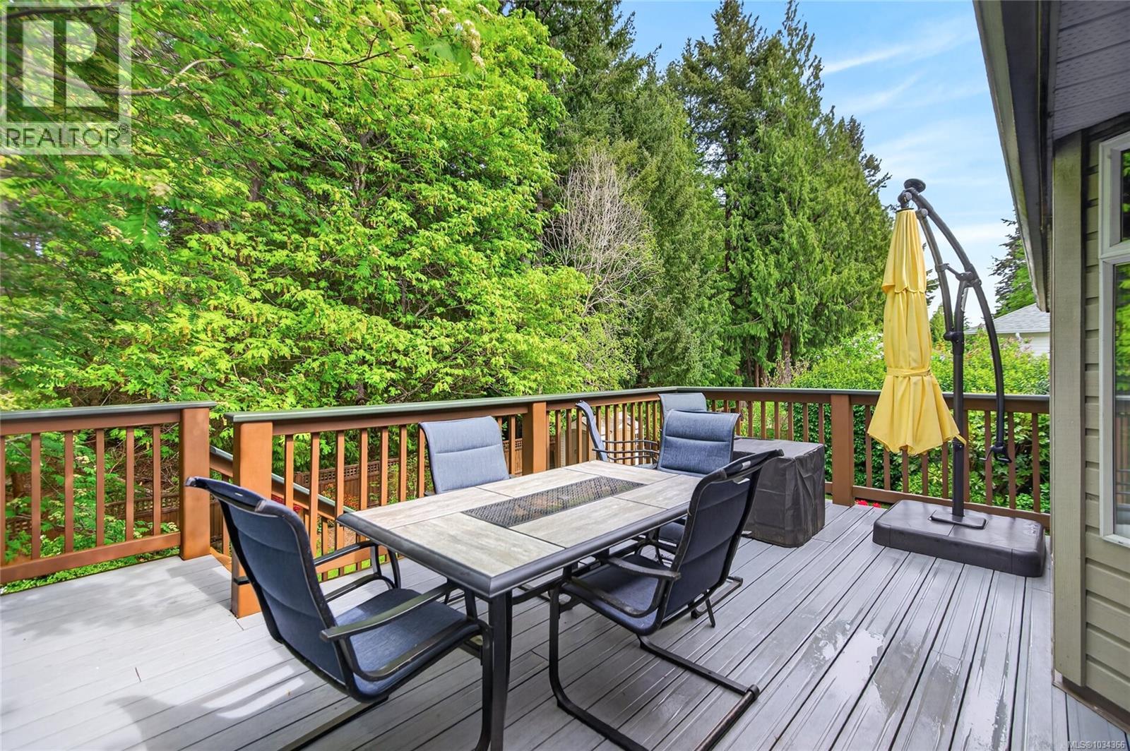 1015 Kingsley Cres, Comox, British Columbia  V9M 3R7 - Photo 9 - 1034366
