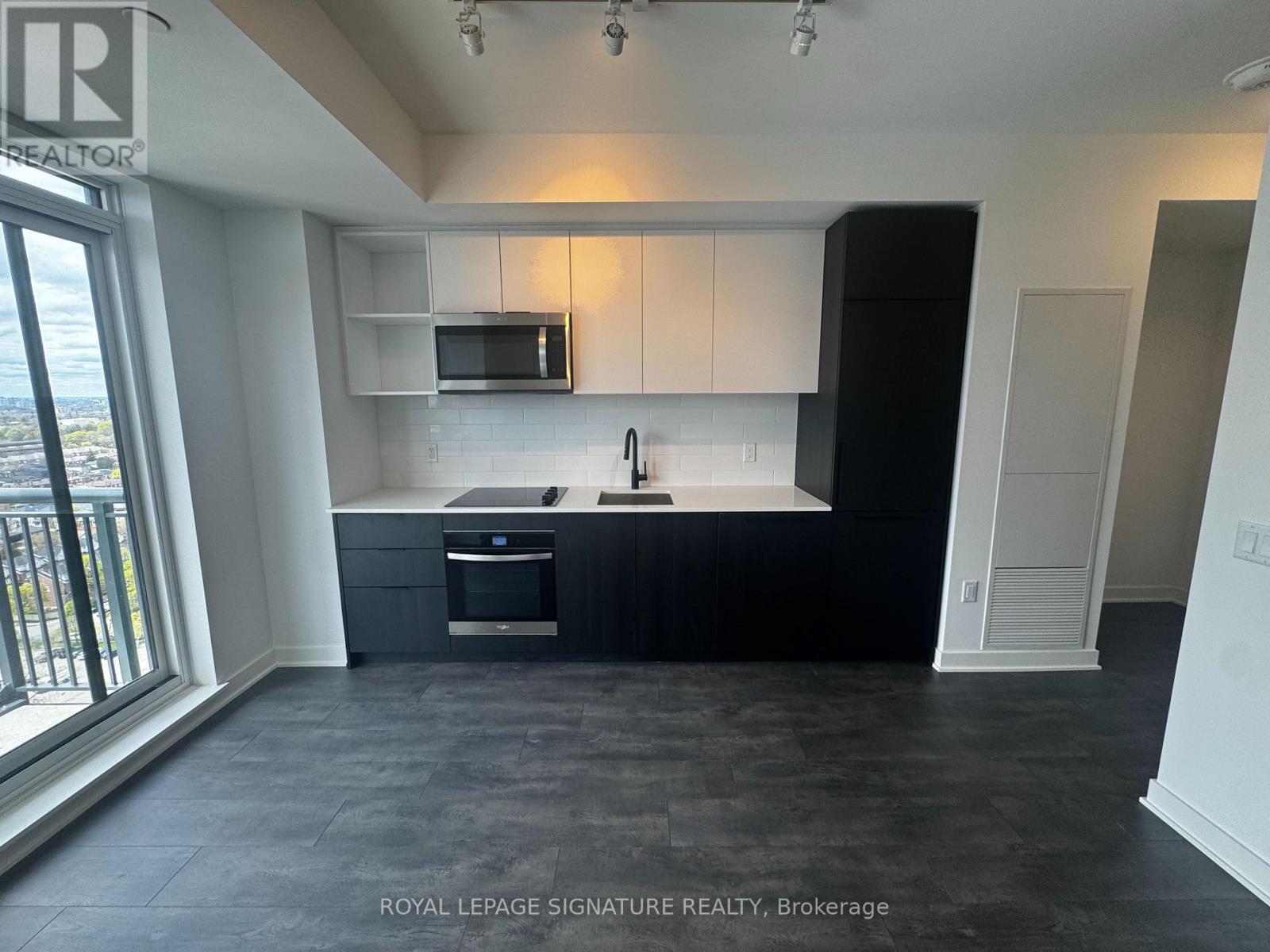 1801 - 1185 Dupont Street, Toronto, Ontario  M6H 0G5 - Photo 3 - W13064910