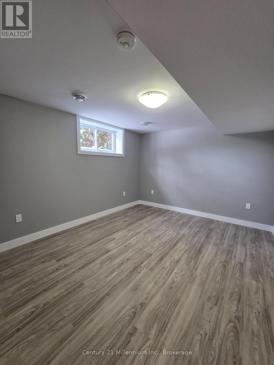 Unit 2 - 398 Kingsway Street E, Kincardine, Ontario  N2Z 1W3 - Photo 16 - X12753670
