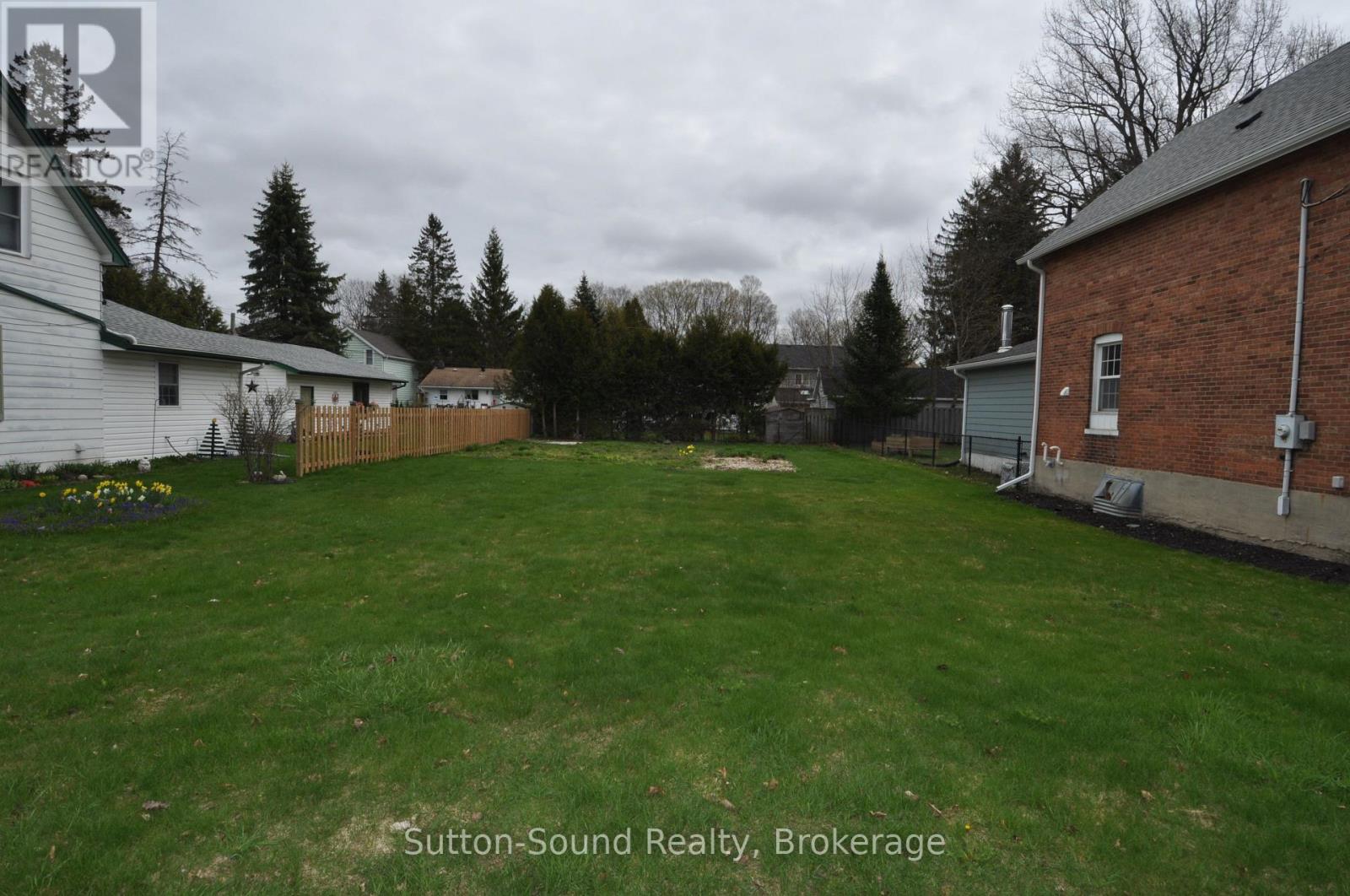 863 5th Avenue W, Owen Sound, Ontario  N4K 5A5 - Photo 4 - X12826276