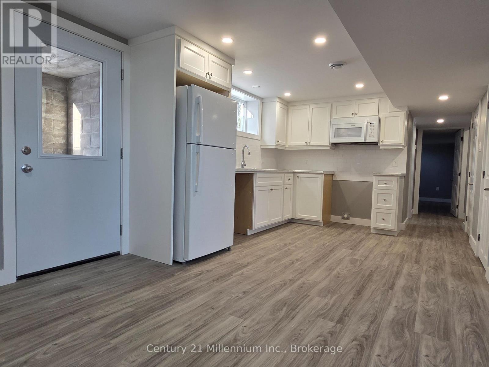 Unit 2 - 398 Kingsway Street E, Kincardine, Ontario  N2Z 1W3 - Photo 6 - X12753670
