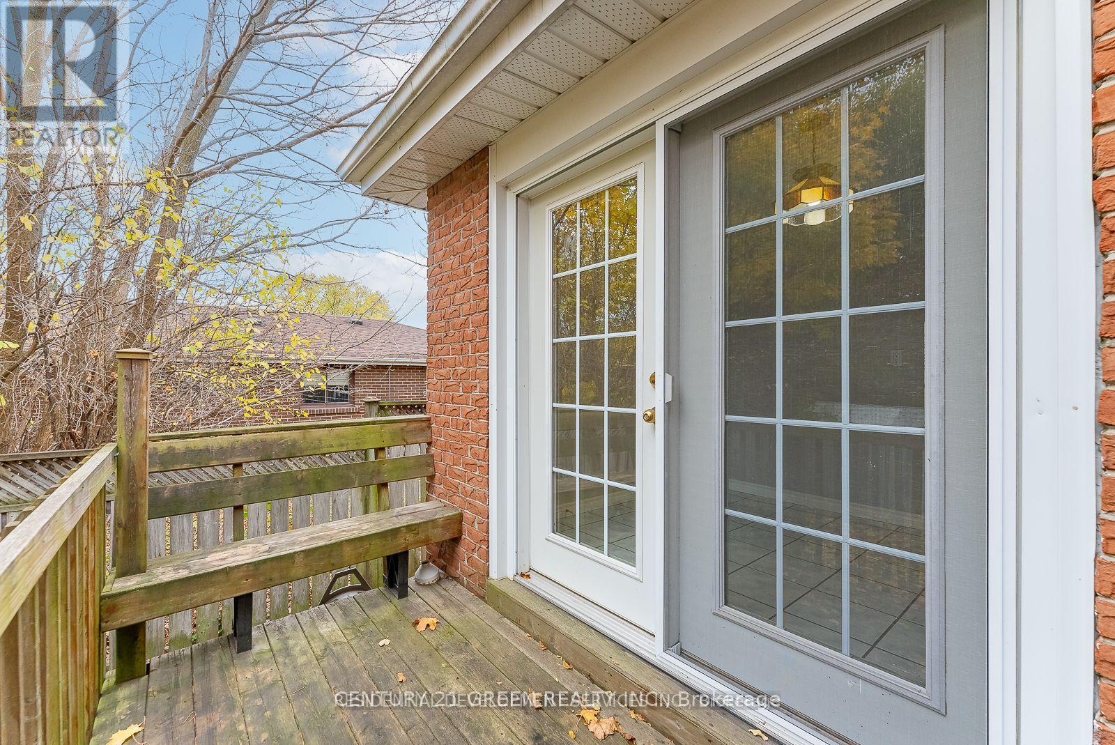 Upper - 1257 Tredmore Drive, Mississauga, Ontario  L5J 3V5 - Photo 12 - W13033640