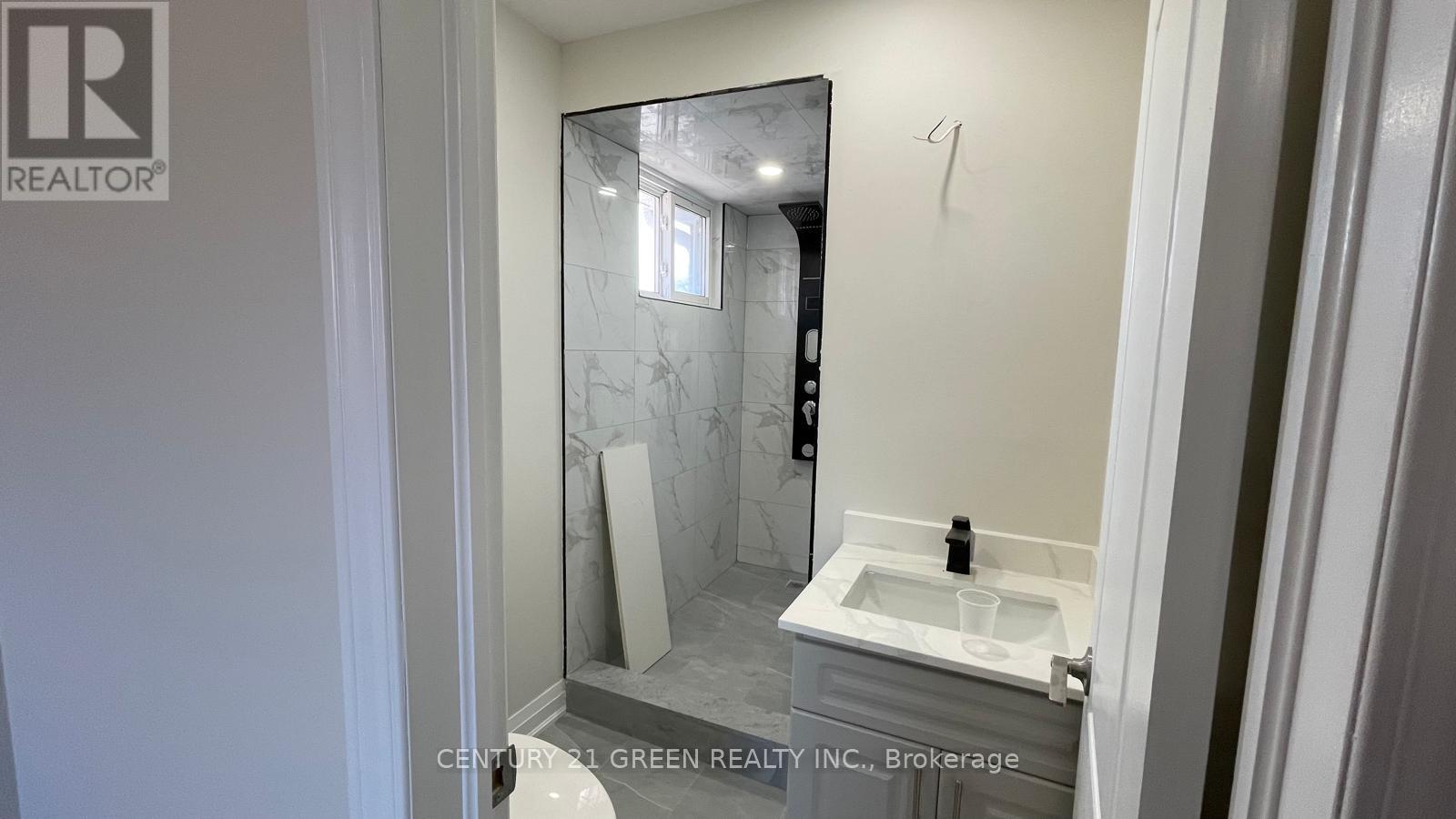 Upper - 1257 Tredmore Drive, Mississauga, Ontario  L5J 3V5 - Photo 18 - W13033640