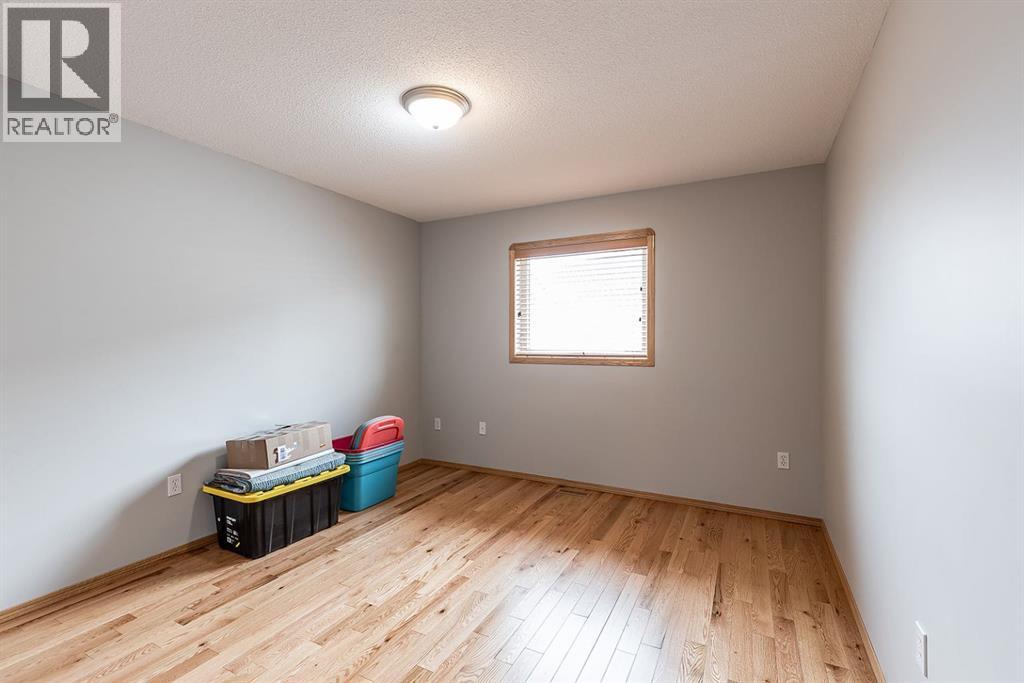 14 Cottonwood Court SW, Medicine Hat, Alberta  T1B 4R5 - Photo 27 - A2307213