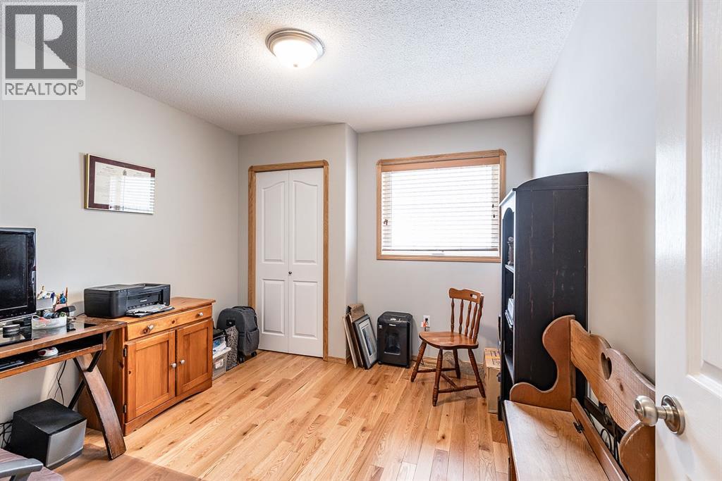 14 Cottonwood Court SW, Medicine Hat, Alberta  T1B 4R5 - Photo 29 - A2307213
